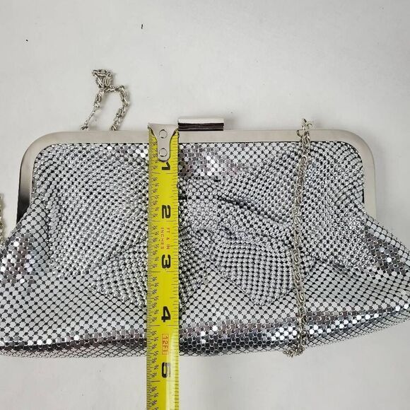 Jessica McClintock Silver Mesh Evening Bag Clutch Purse With Chain Strap – 9x4.5 - Picture 3 of 7